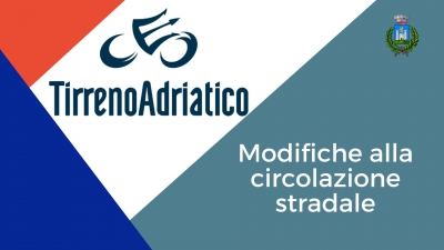 logo tirreno adriatico, loco del comune di gavorrano, scritta modifica circolazione stradale
